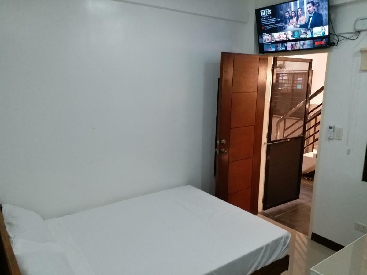 Clark-Pad Inn, Angeles City ภายนอก รูปภาพ