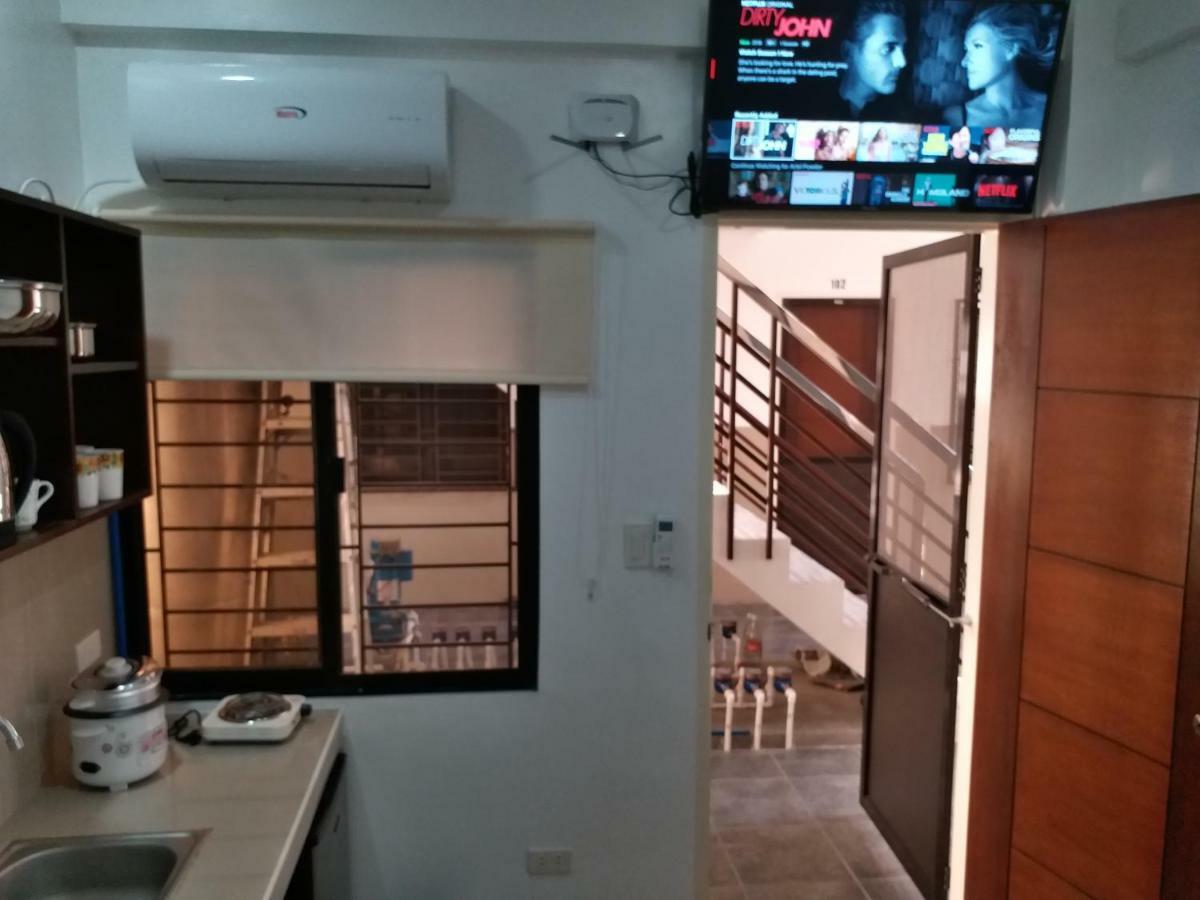 Clark-Pad Inn, Angeles City ภายนอก รูปภาพ