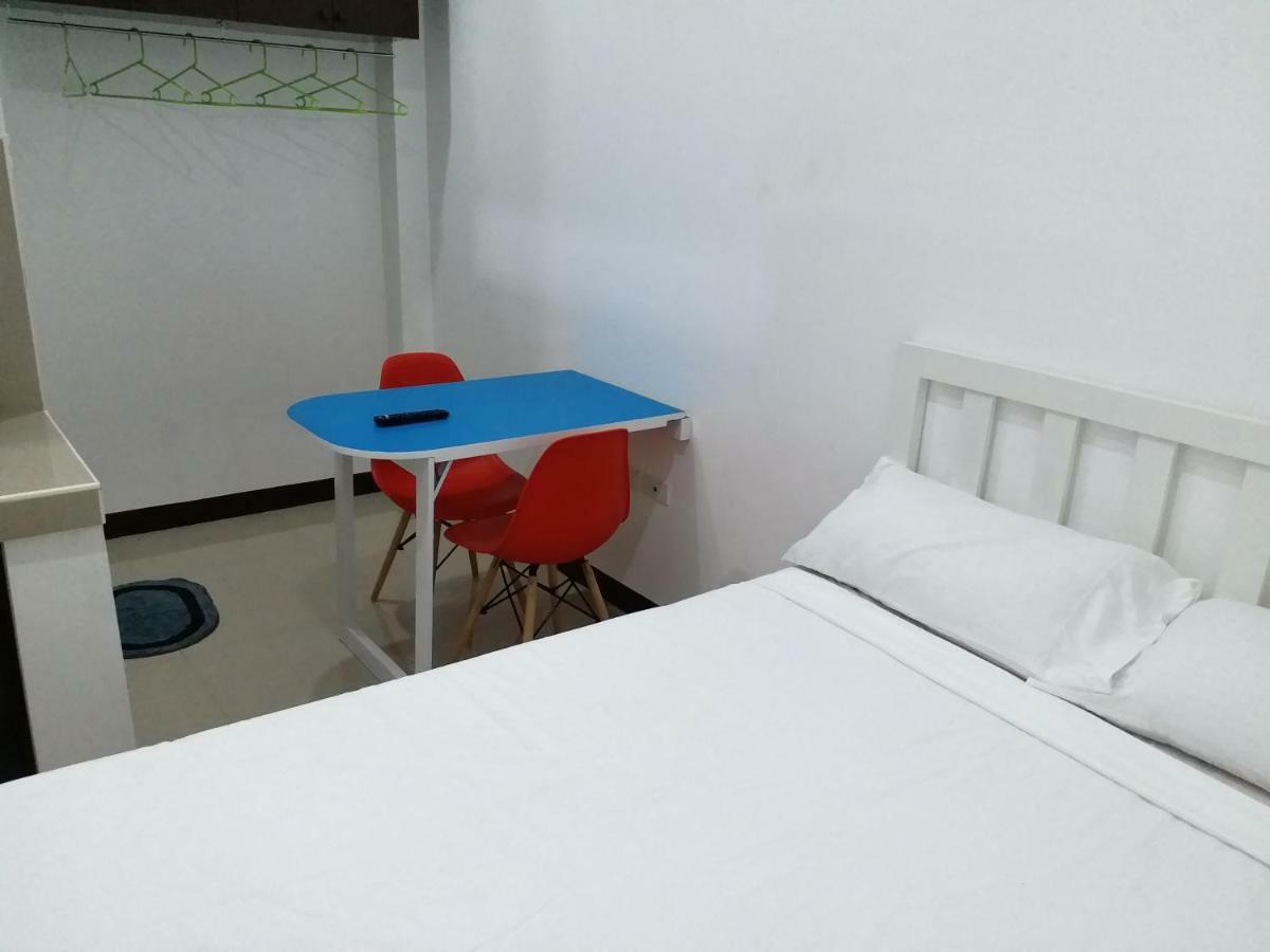 Clark-Pad Inn, Angeles City ภายนอก รูปภาพ